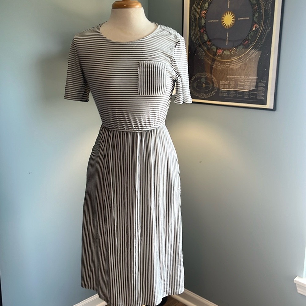Stripped pocket dress